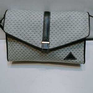 Liz Claiborne crossbody
